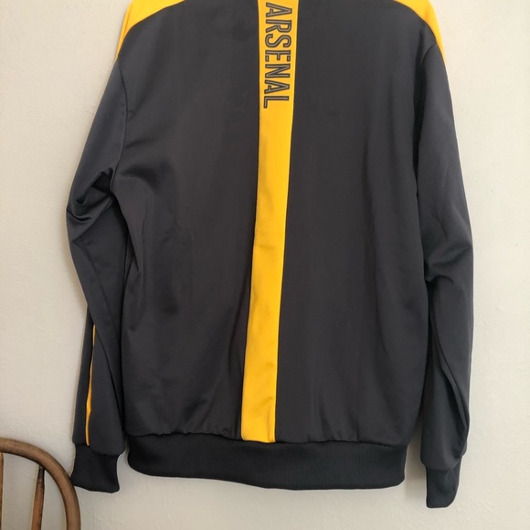 Men’s (unisex) size large Arsenal FC Jackets.❤️ - Picture 4 of 4